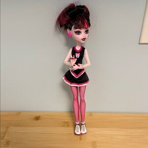 Monster High Draculaura Cheerleader Doll 2008